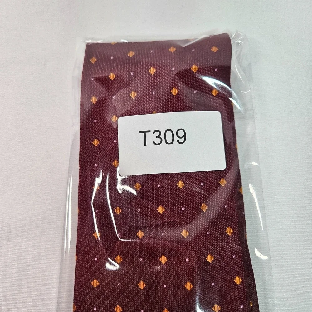 NH 1888‎ 100% Silk Made in Italy Men Tie Geometric Red 3.5
